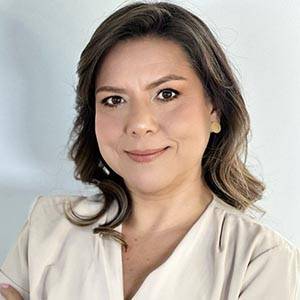 Ana María Devia