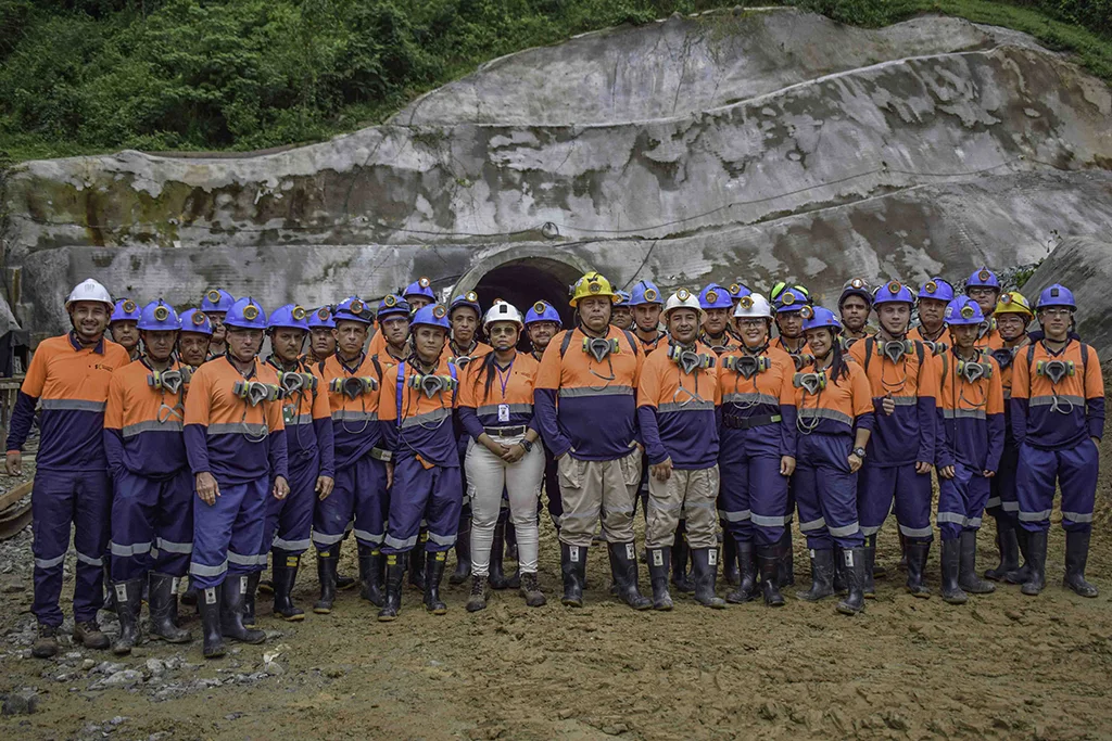Alianza por la coexistencia y progreso de la región: firma de contrato de operación con mineros tradicionales de Segovia