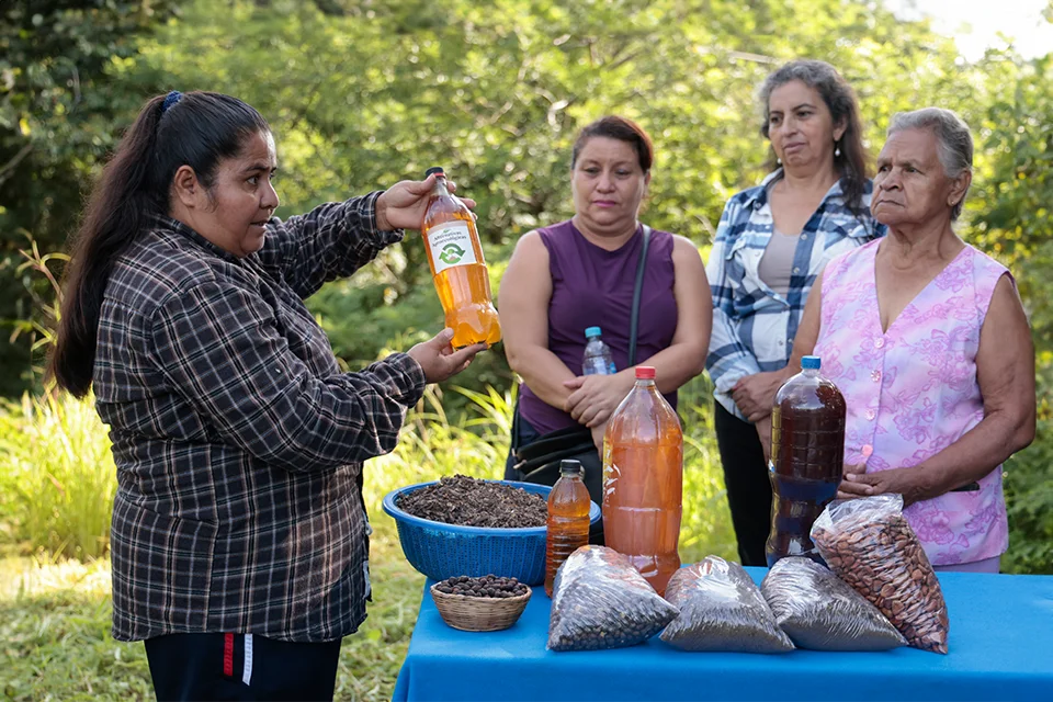 el liderazgo de las mujeres rurales el salvador web 05 63ada