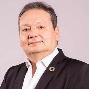 Mauricio López González