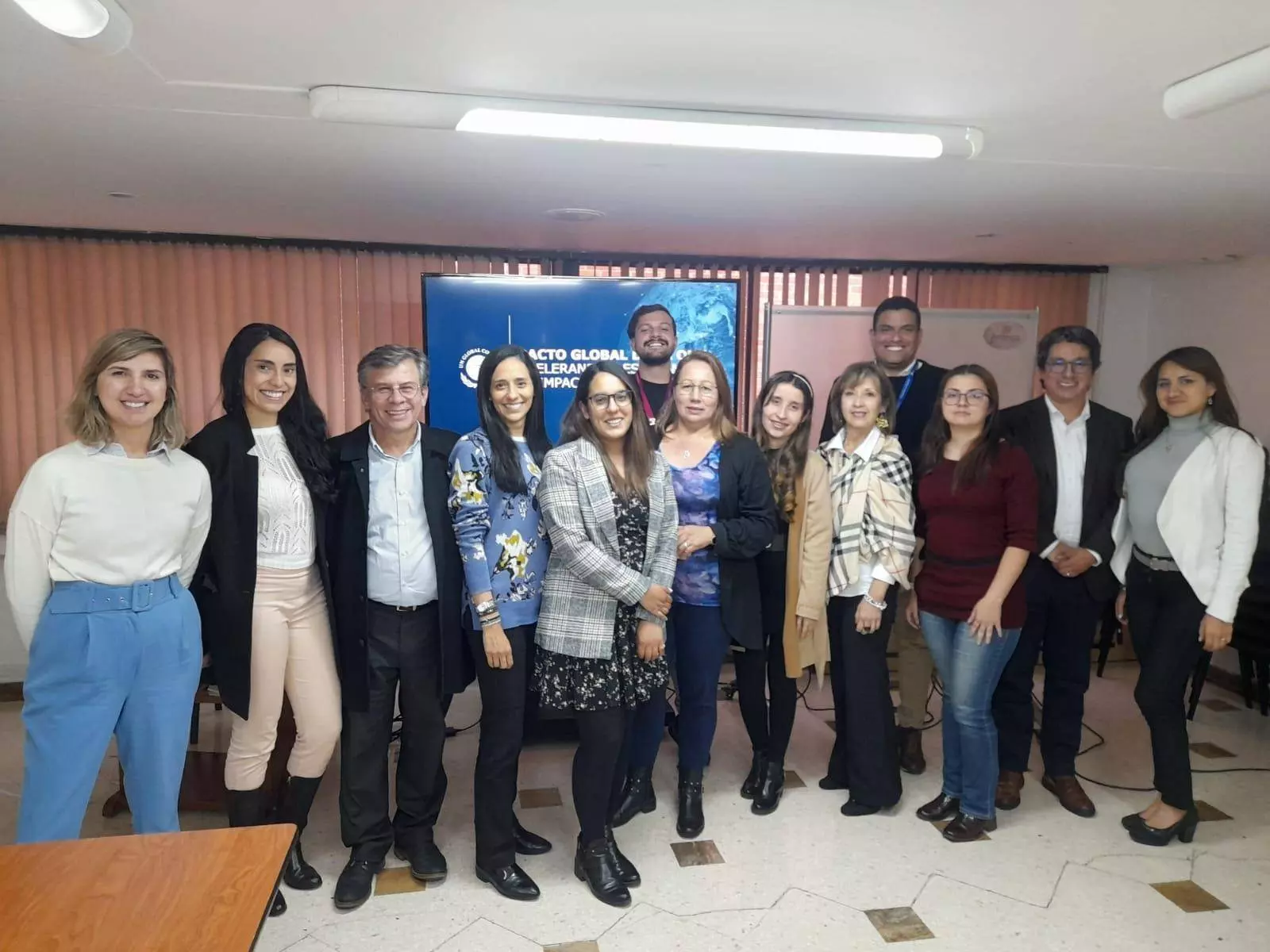 DialogoEmpresas 2 f2074